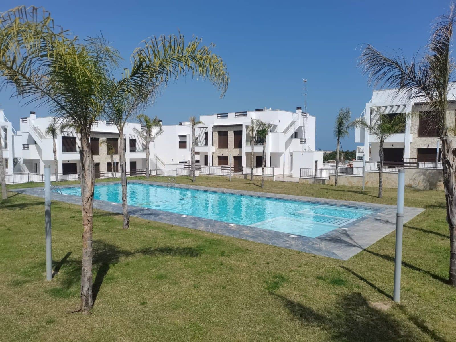 3 sovrum Lägenhet till salu i Los Balcones med pool - 310 000 € (Ref: 10024310)