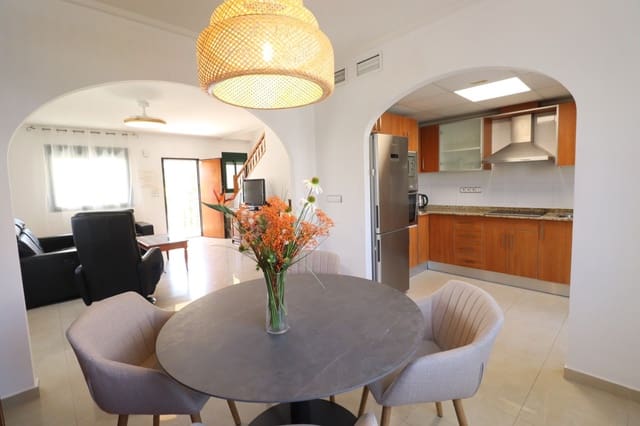 2 soveværelse Rækkehus til salg i Rojales med swimmingpool - € 335.000 (Ref: 10024311)