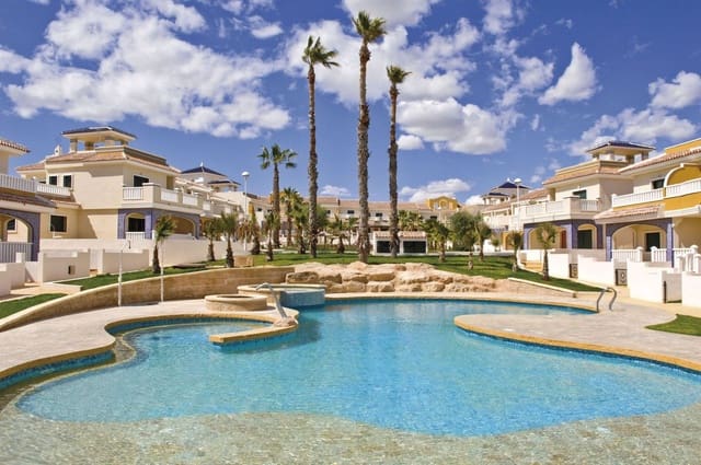 2 Zimmer Reihenhaus zu verkaufen in Rojales mit Pool - 335.000 € (Ref: 10024311)