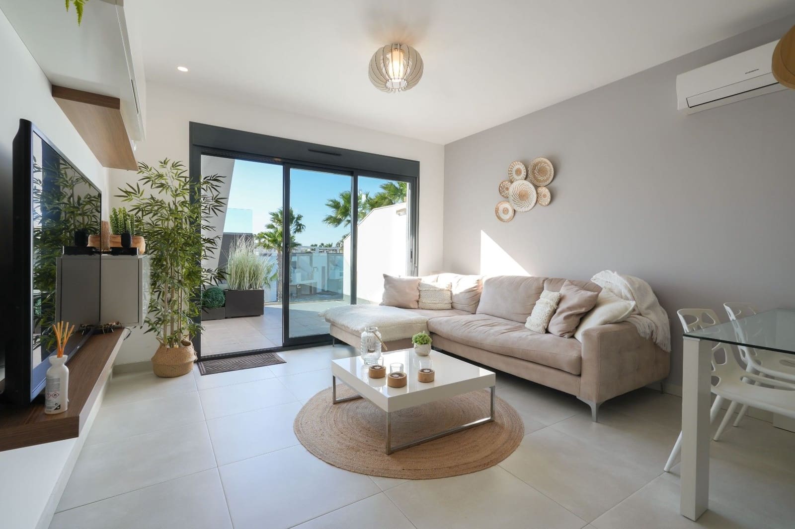2 Zimmer Apartment zu verkaufen in El Raso mit Pool - 269.000 € (Ref: 10024314)
