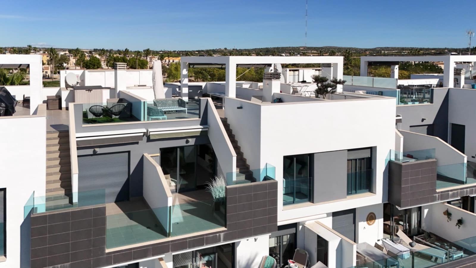 2 Zimmer Apartment zu verkaufen in El Raso mit Pool - 269.000 € (Ref: 10024314)