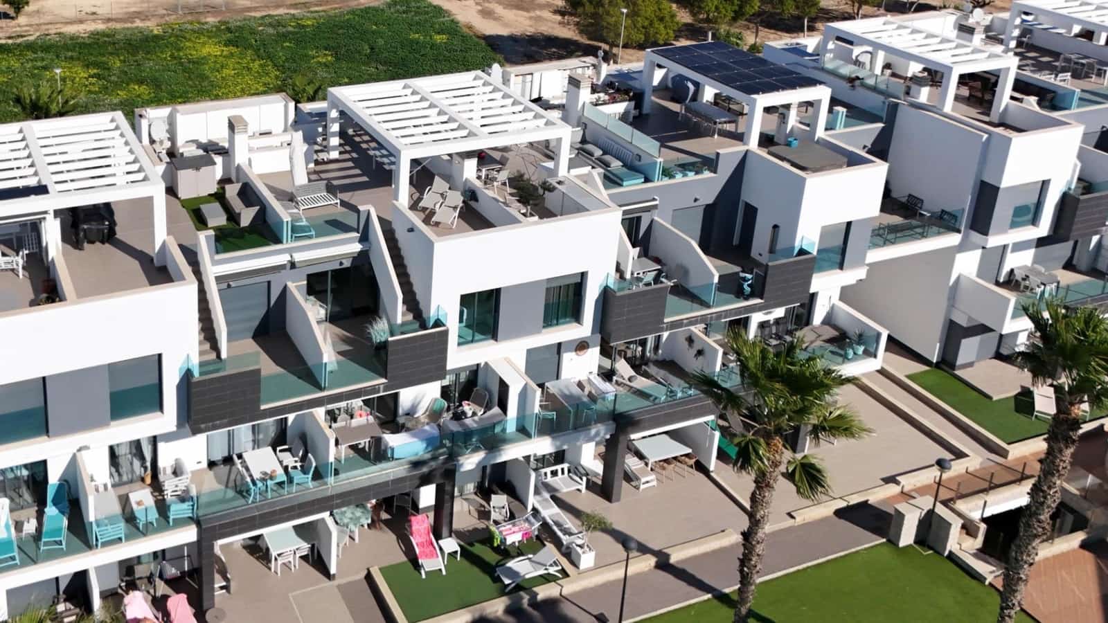 2 Zimmer Apartment zu verkaufen in El Raso mit Pool - 269.000 € (Ref: 10024314)