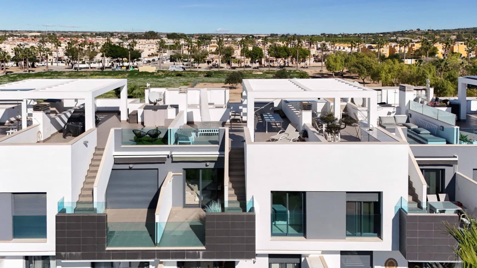 2 Zimmer Apartment zu verkaufen in El Raso mit Pool - 269.000 € (Ref: 10024314)