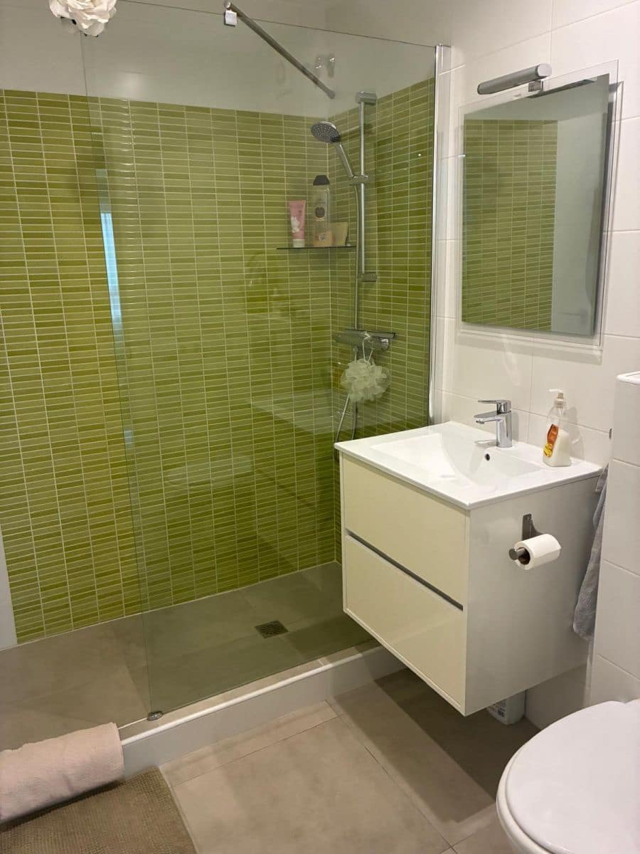 2 soveværelse Lejlighed til salg i Torrevieja med swimmingpool - € 369.000 (Ref: 10024317)