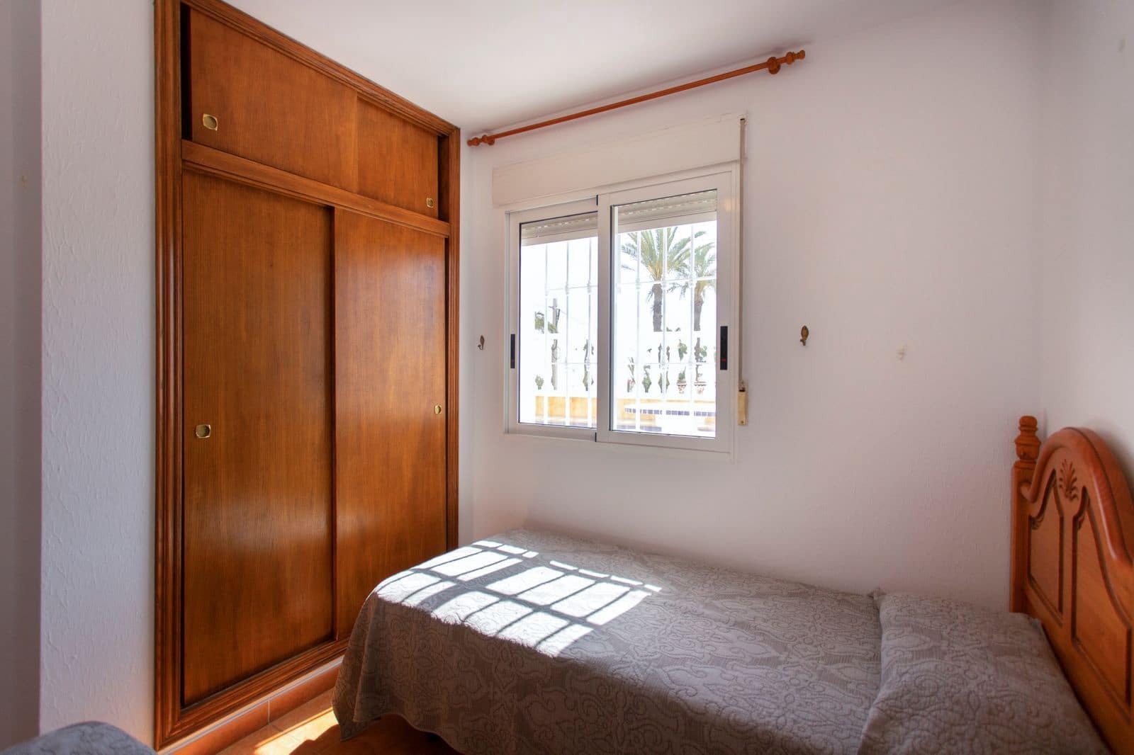 Chalet de 4 habitaciones en Torrevieja en venta con piscina - 549.000 € (Ref: 10025847)