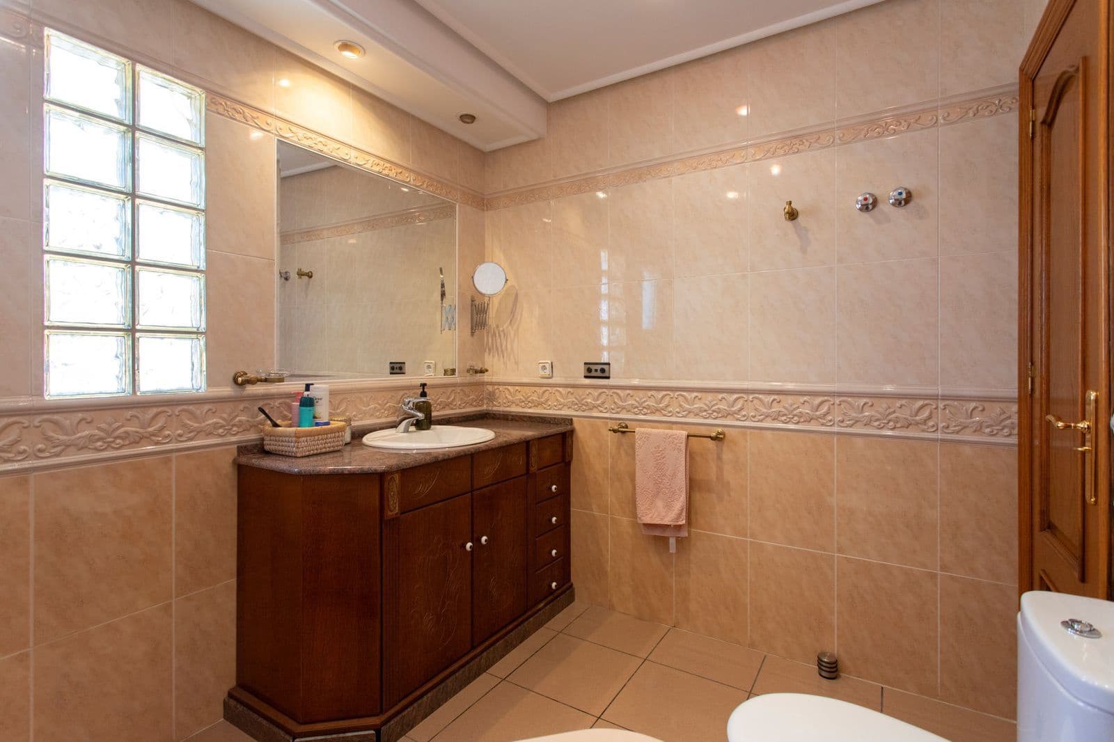 4 soveværelse Villa til salg i Torrevieja med swimmingpool - € 549.000 (Ref: 10025847)