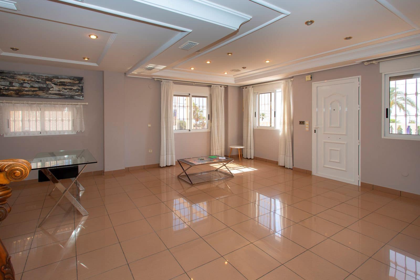 4 soveværelse Villa til salg i Torrevieja med swimmingpool - € 549.000 (Ref: 10025847)