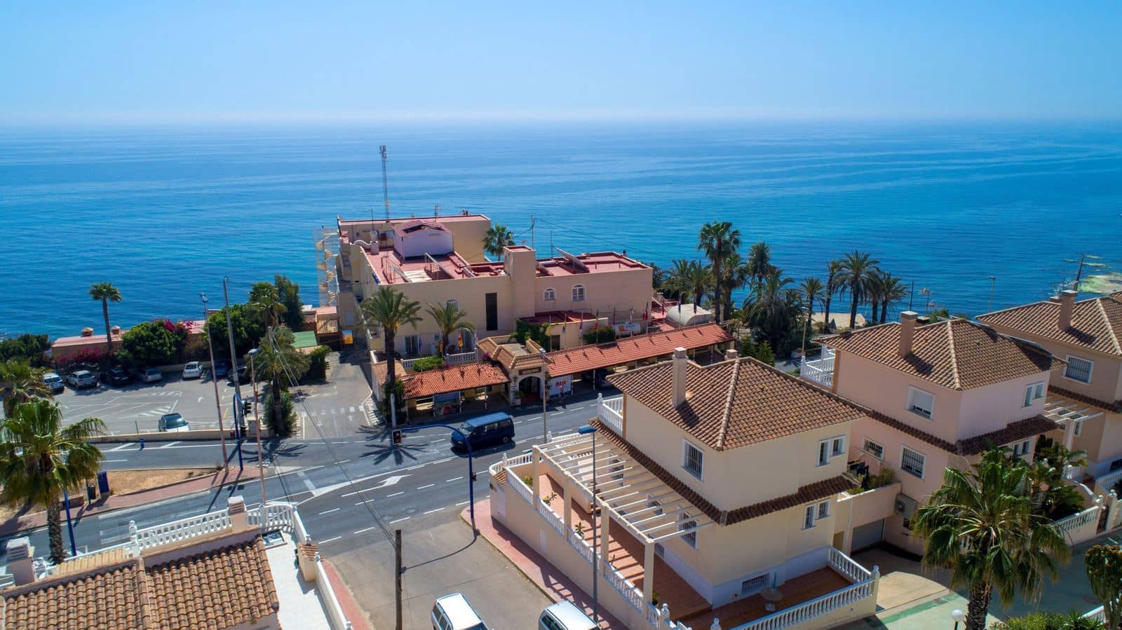 4 soveværelse Villa til salg i Torrevieja med swimmingpool - € 549.000 (Ref: 10025847)