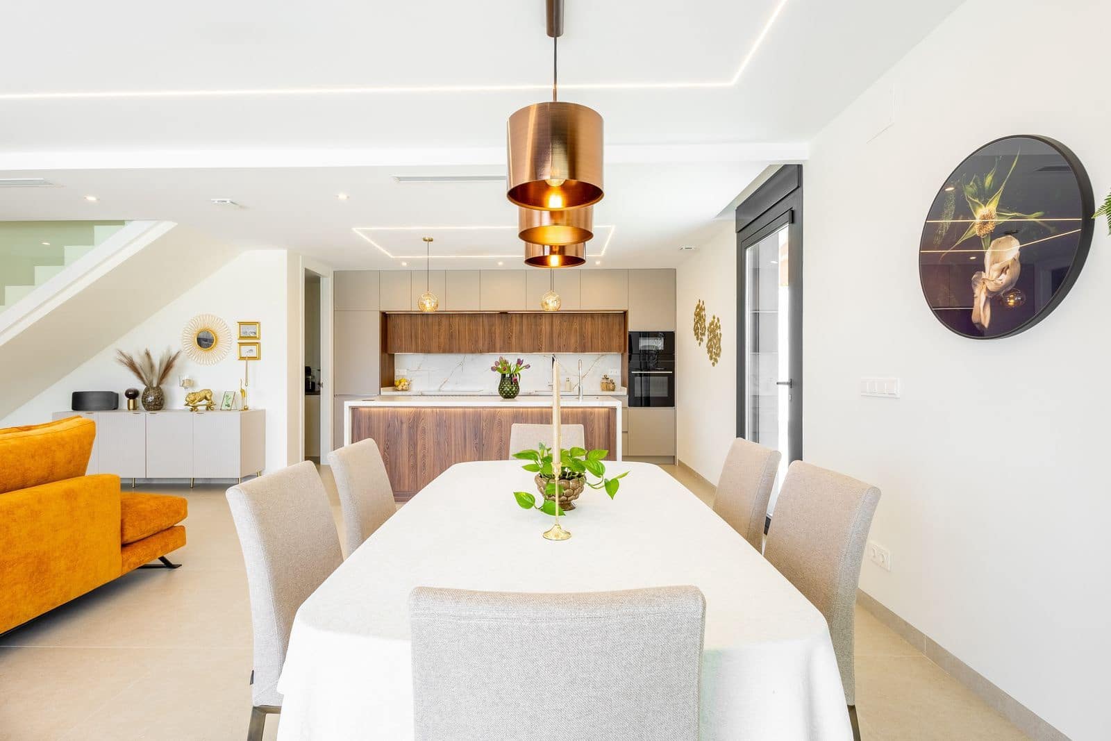 4 chambre Villa/Maison à vendre à Torrevieja avec piscine - 1 675 000 € (Ref: 10025848)