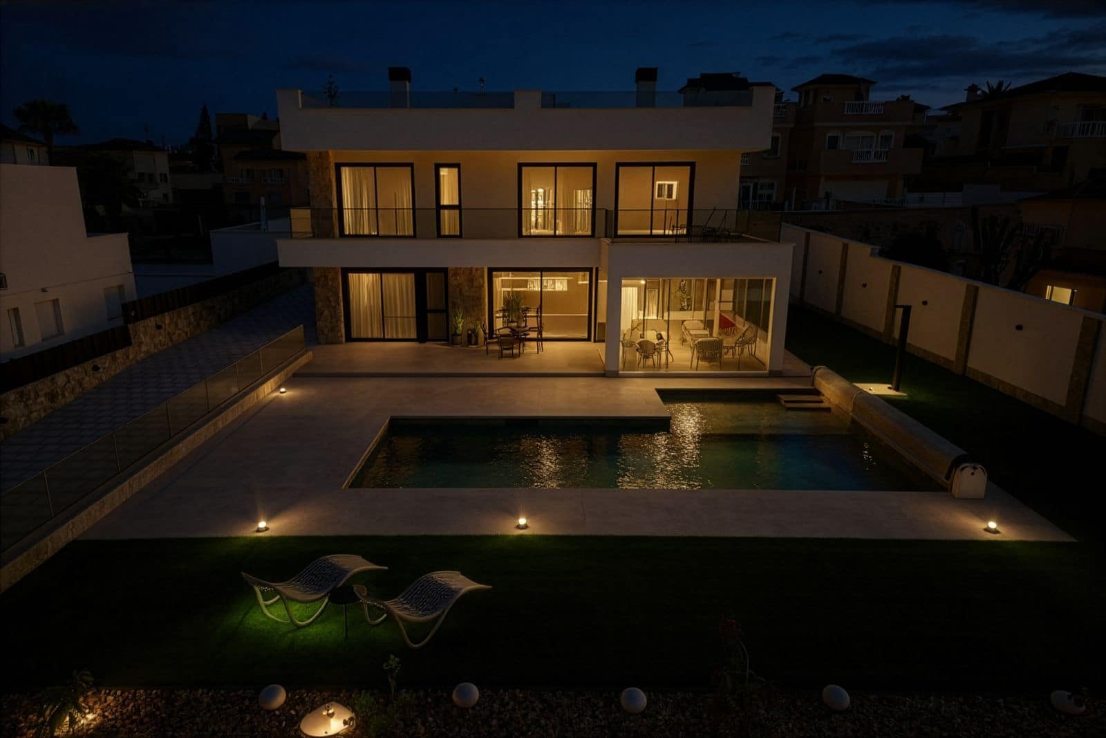 4 chambre Villa/Maison à vendre à Torrevieja avec piscine - 1 675 000 € (Ref: 10025848)