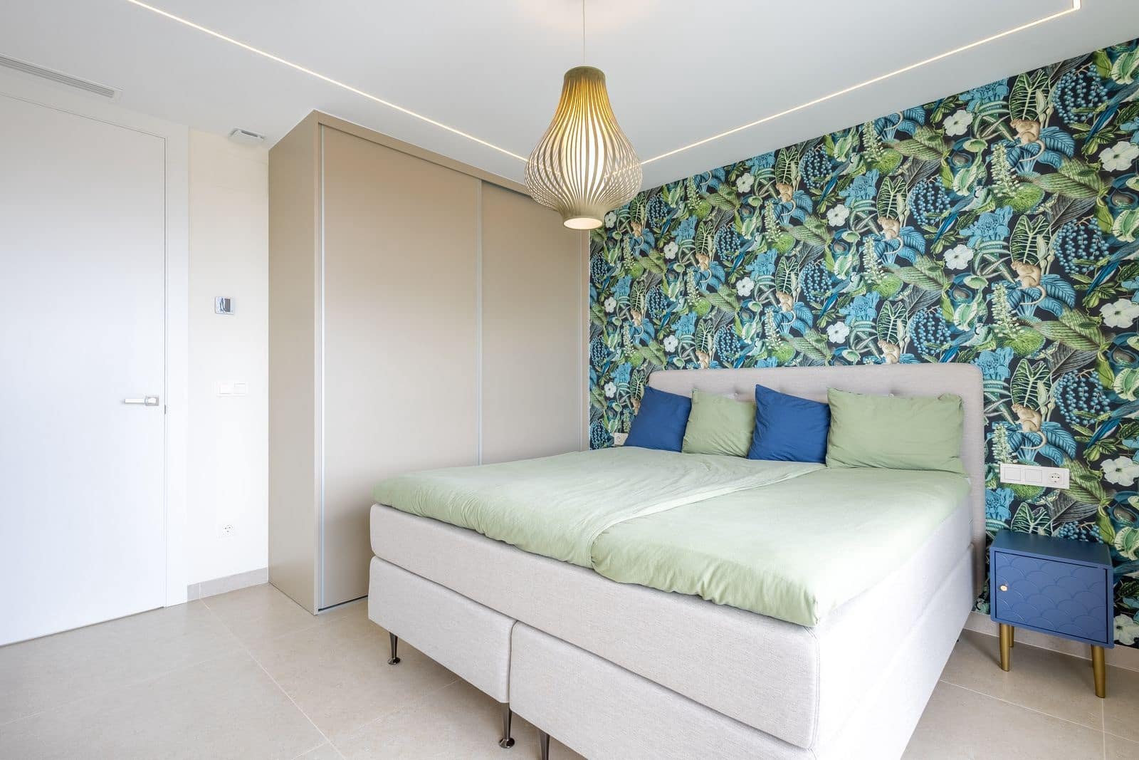 4 chambre Villa/Maison à vendre à Torrevieja avec piscine - 1 675 000 € (Ref: 10025848)