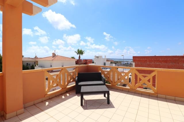 4 bedroom Villa for sale in Doña Pepa, Rojales with pool - € 470,000 (Ref: 10025849)