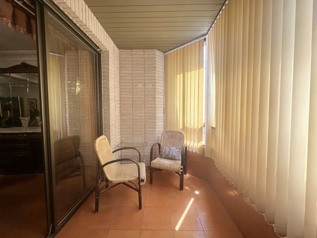 4 quarto Apartamento para venda em Torrevieja - 255 000 € (Ref: 10025851)