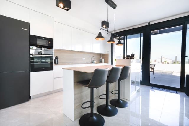 3 quarto Moradia para venda em Algorfa com piscina - 529 000 € (Ref: 10025852)