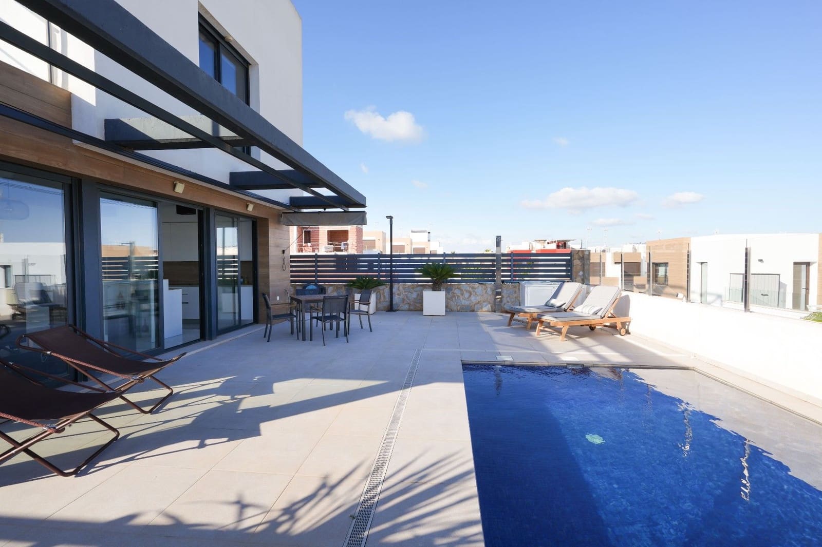3 quarto Moradia para venda em Algorfa com piscina - 529 000 € (Ref: 10025852)