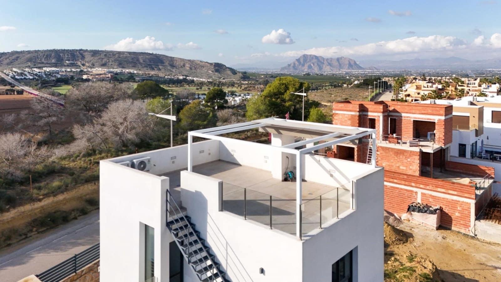 3 quarto Moradia para venda em Algorfa com piscina - 529 000 € (Ref: 10025852)
