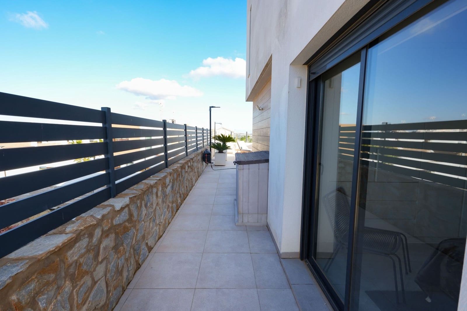 3 soveværelse Villa til salg i Algorfa med swimmingpool - € 529.000 (Ref: 10025852)