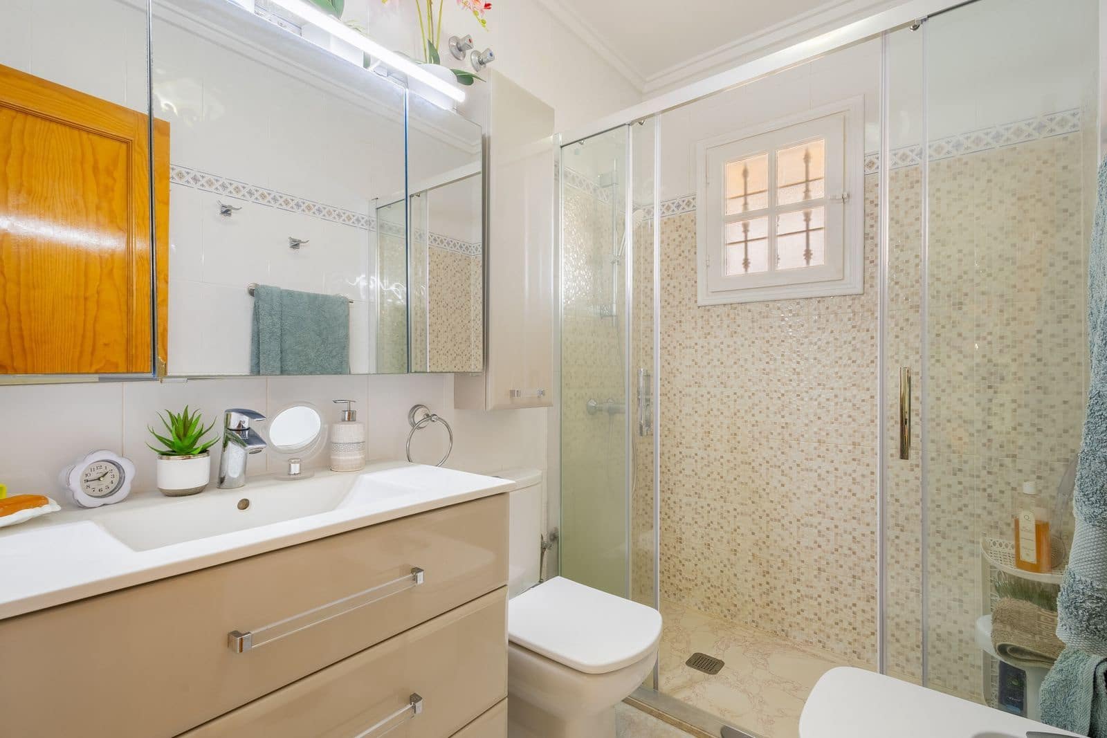 4 camera da letto Casa in vendita in Torrevieja con piscina - 320.000 € (Rif: 10025853)