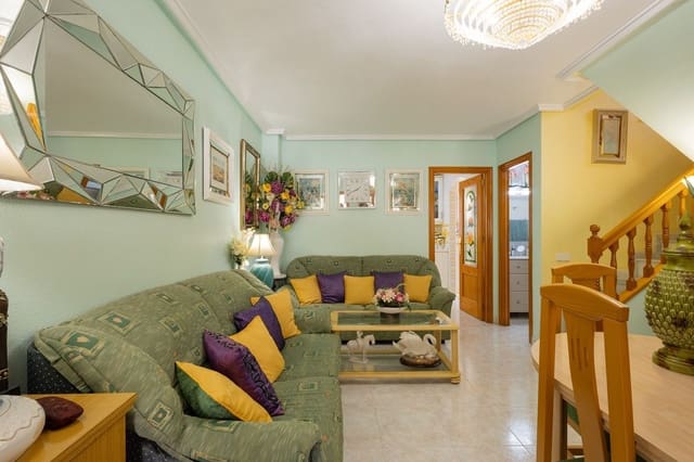 4 soveværelse Byhus til salg i Los Frutales, Torrevieja med swimmingpool - € 320.000 (Ref: 10025853)