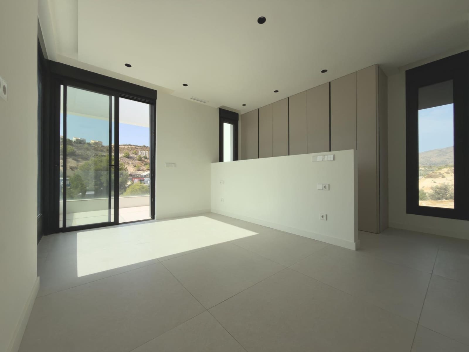 4 Zimmer Villa zu verkaufen in Finestrat mit Pool - 990.000 € (Ref: 10059316)
