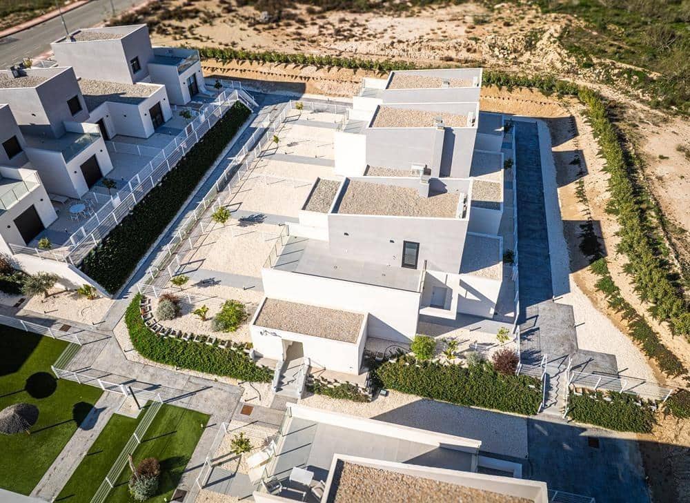 3 soveværelse Rækkehus til salg i Banos y Mendigo med swimmingpool - € 315.500 (Ref: 10059318)