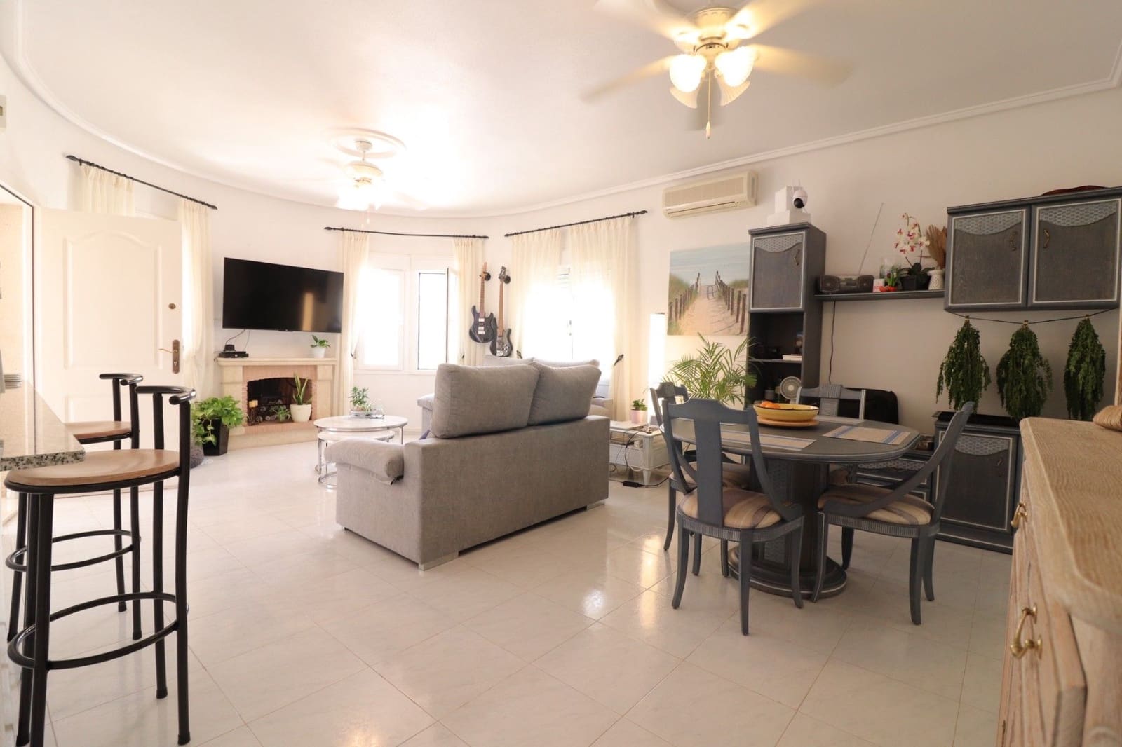2 bedroom Villa for sale in Ciudad Quesada with pool - € 289,000 (Ref: 10076576)