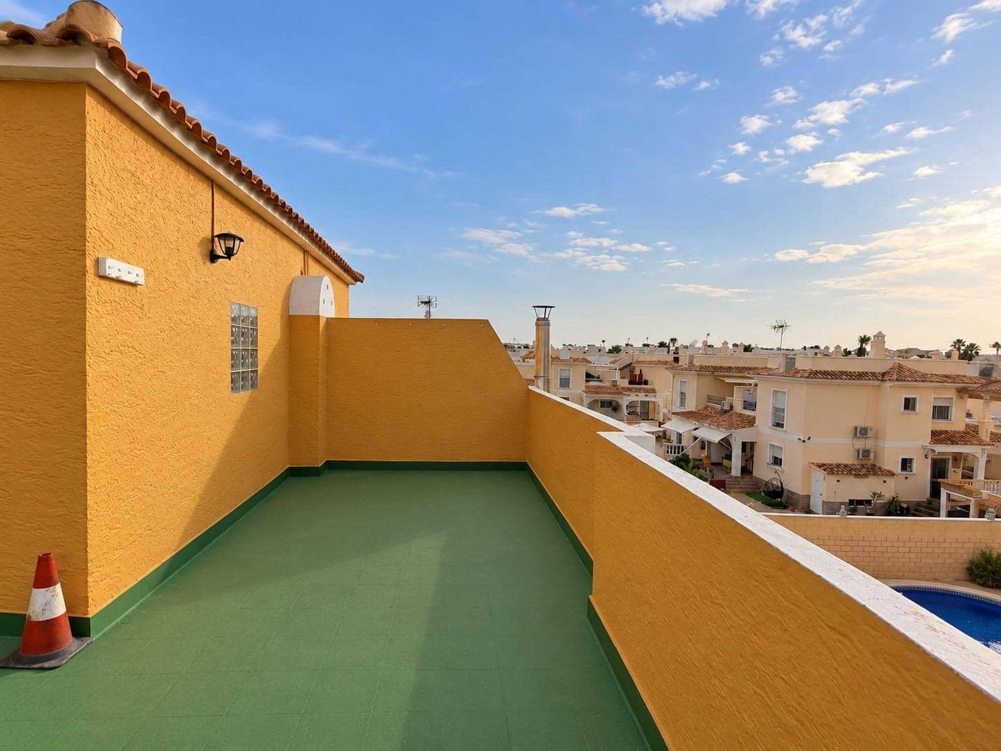 3 bedroom Terraced Villa for sale in Rojales with garage - € 265,000 (Ref: 10131786)
