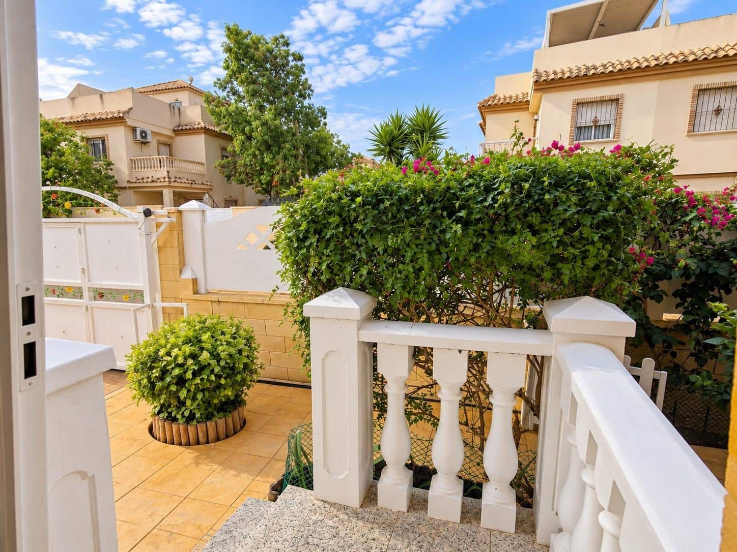 3 bedroom Terraced Villa for sale in Rojales with garage - € 265,000 (Ref: 10131786)