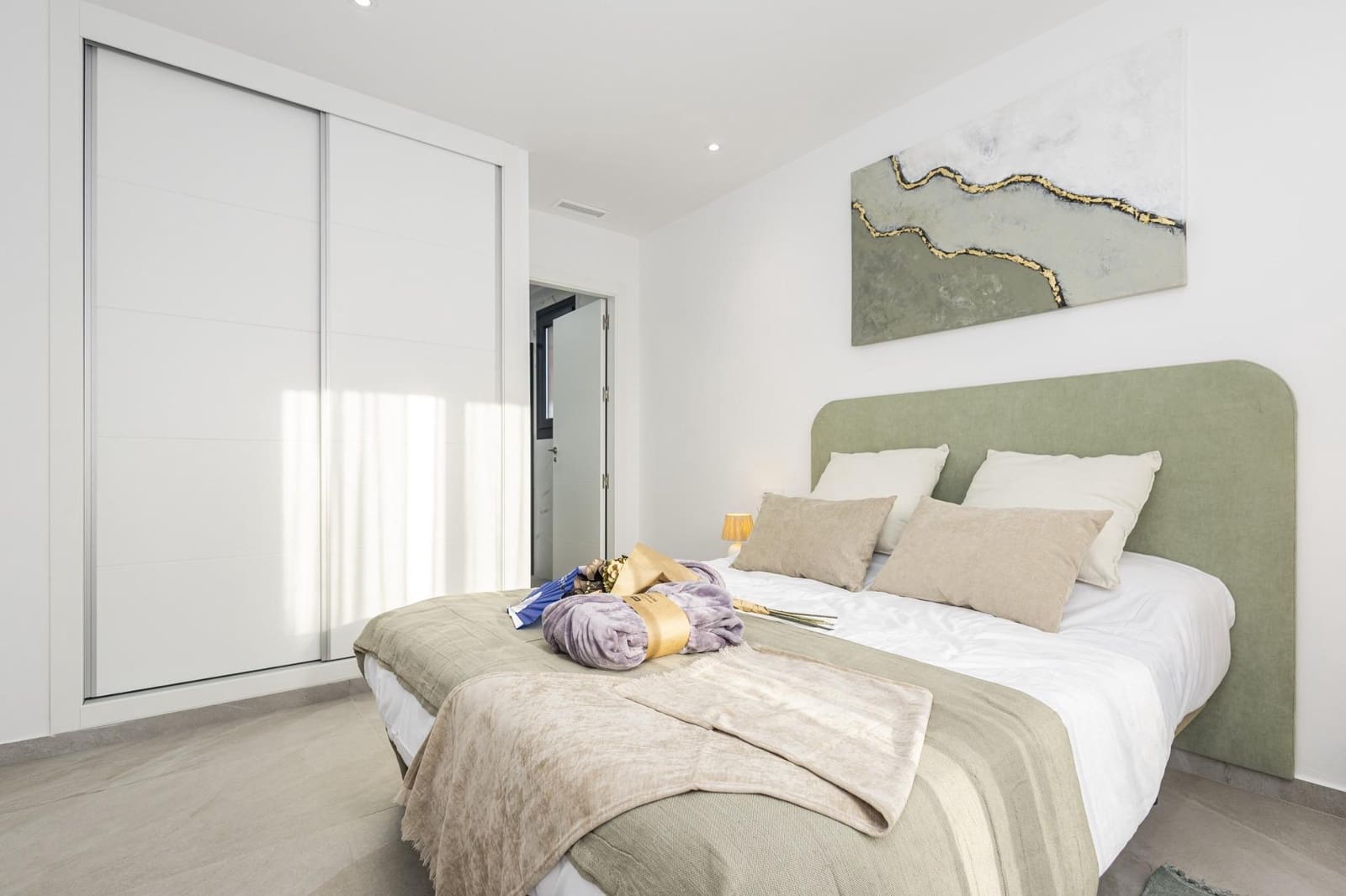 2 soveværelse Lejlighed til salg i Torrevieja med swimmingpool garage - € 269.000 (Ref: 10171884)