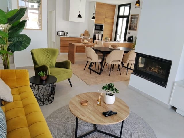 3 sypialnia Willa na sprzedaż w Daya Nueva z basenem - 445 000 € (Ref: 10173838)