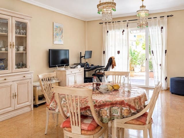 2 soveværelse Bungalow til salg i Lomas de Cabo Roig - Los Dolses, Orihuela med swimmingpool garage - € 198.000 (Ref: 10177365)