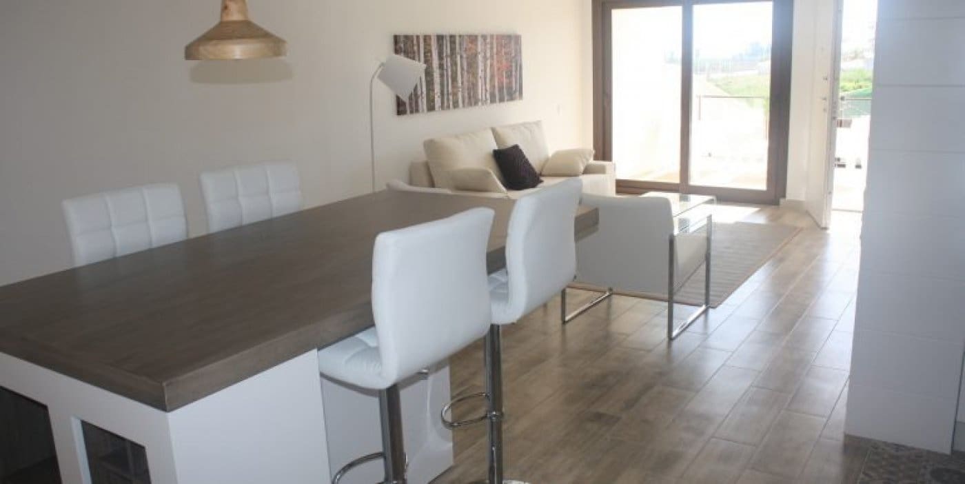 3 camera da letto Villetta a Schiera in vendita in Los Altos con piscina garage - 330.000 € (Rif: 4687942)