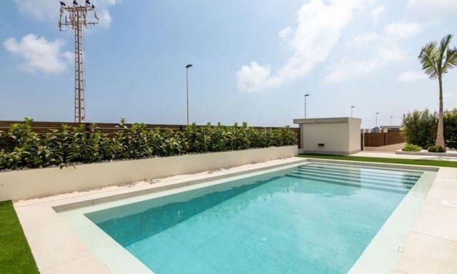 Chalet de 3 habitaciones en Los Altos en venta con piscina garaje - 750.000 € (Ref: 4691356)