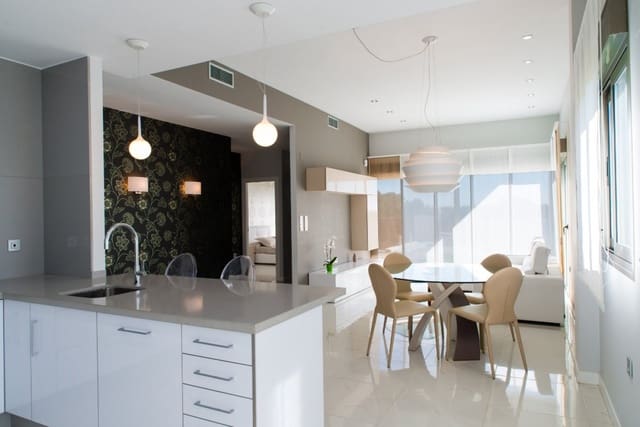 Chalet de 3 habitaciones en Orihuela Costa, Orihuela en venta con piscina - 399.900 € (Ref: 6188282)