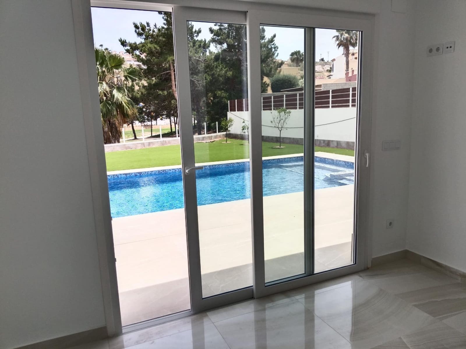 4 bedroom Villa for sale in La Marquesa with pool - € 834,000 (Ref: 6188390)