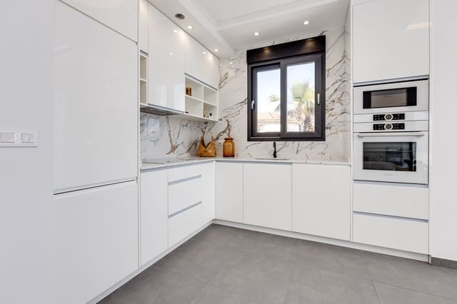 4 camera da letto Villa in vendita in La Mata, Torrevieja con piscina - 940.000 € (Rif: 6188475)