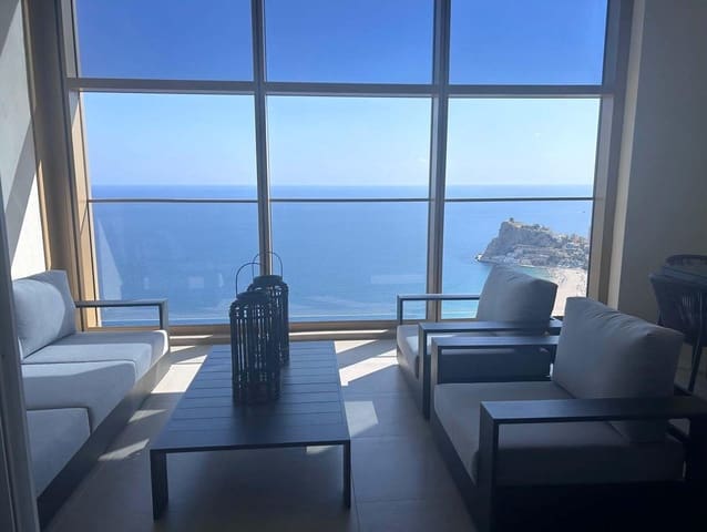 2 soverom Leilighet til salgs i Benidorm med svømmebasseng garasje - € 1 170 000 (Ref: 6900120)