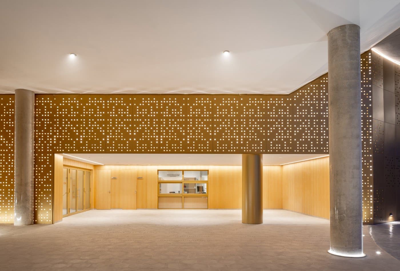 2 soverom Leilighet til salgs i Benidorm med svømmebasseng garasje - € 1 170 000 (Ref: 6900120)