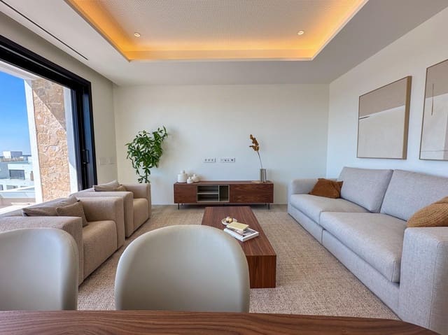 Ático de 2 habitaciones en Las Colinas Golf, Orihuela en venta con piscina - 939.000 € (Ref: 7339345)