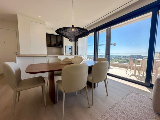 Ático de 2 habitaciones en Las Colinas Golf, Orihuela en venta con piscina - 939.000 € (Ref: 7339345)