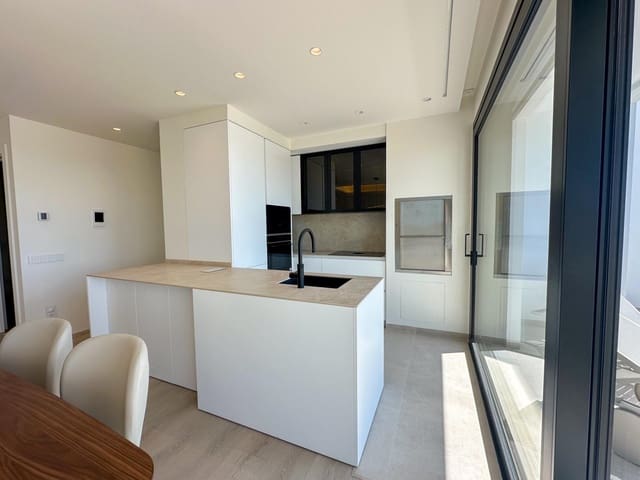 Ático de 2 habitaciones en Las Colinas Golf, Orihuela en venta con piscina - 939.000 € (Ref: 7339345)