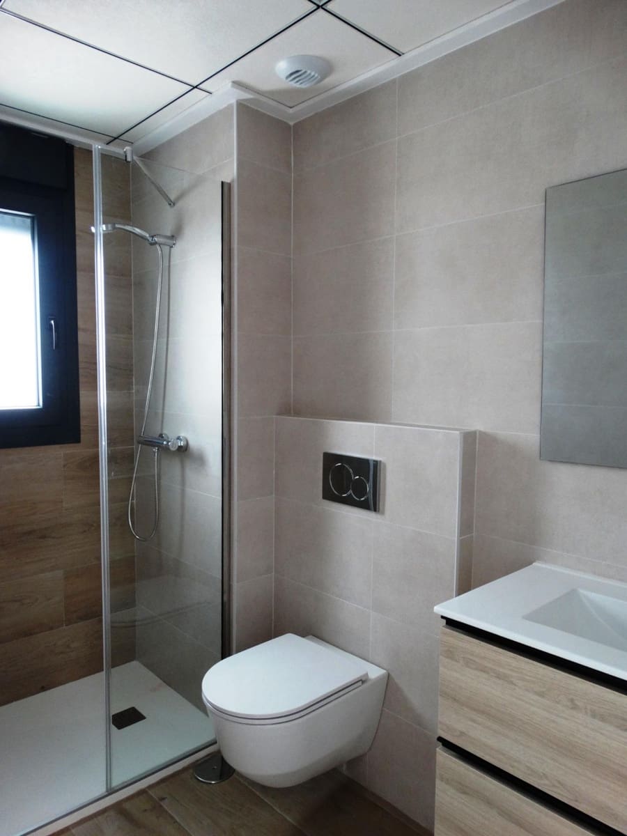 3 quarto Moradia em Banda para venda em Santiago de la Ribera com piscina - 405 000 € (Ref: 7581838)