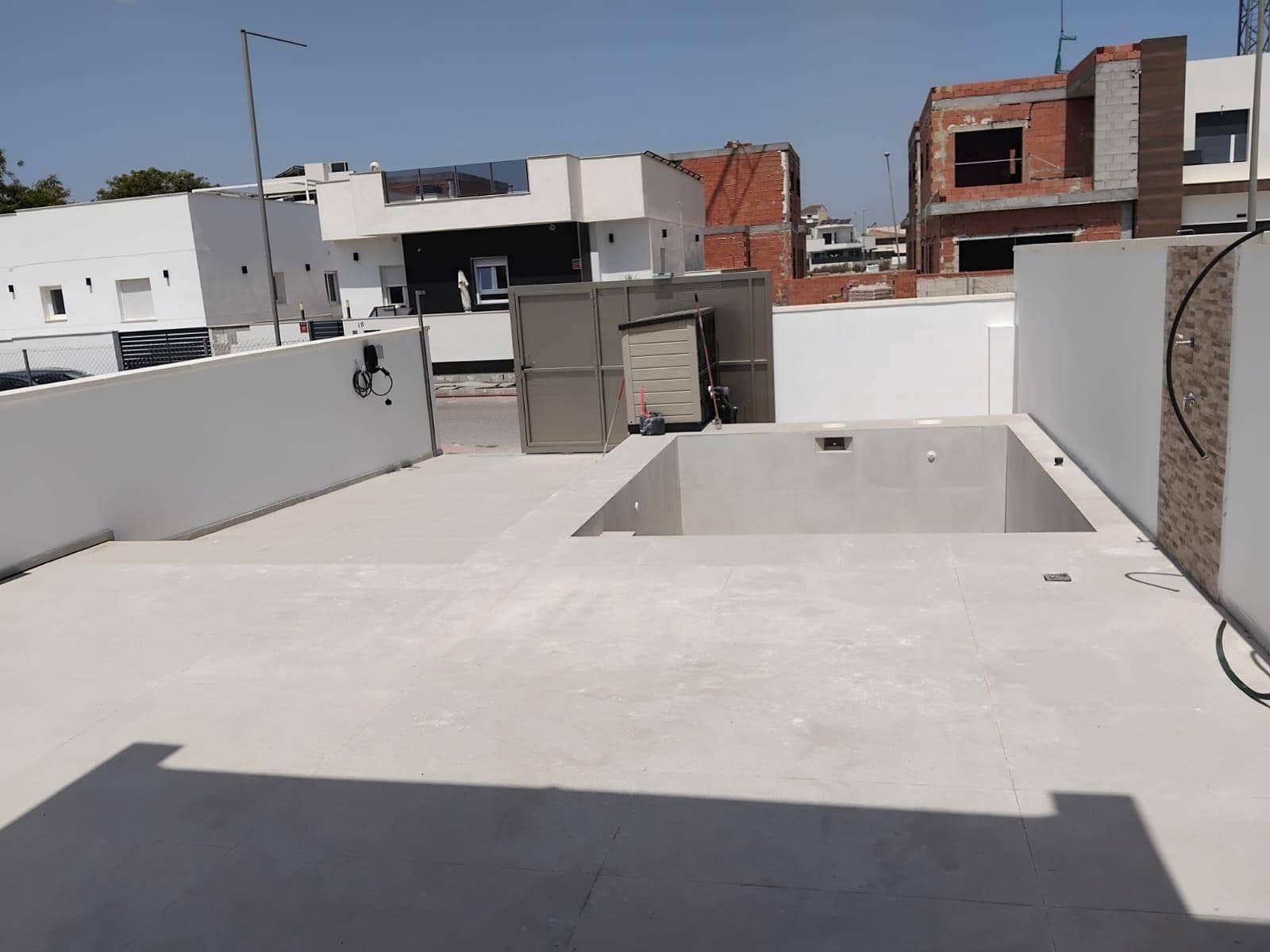 Pareado de 3 habitaciones en Daya Nueva en venta con piscina - 320.000 € (Ref: 7696171)
