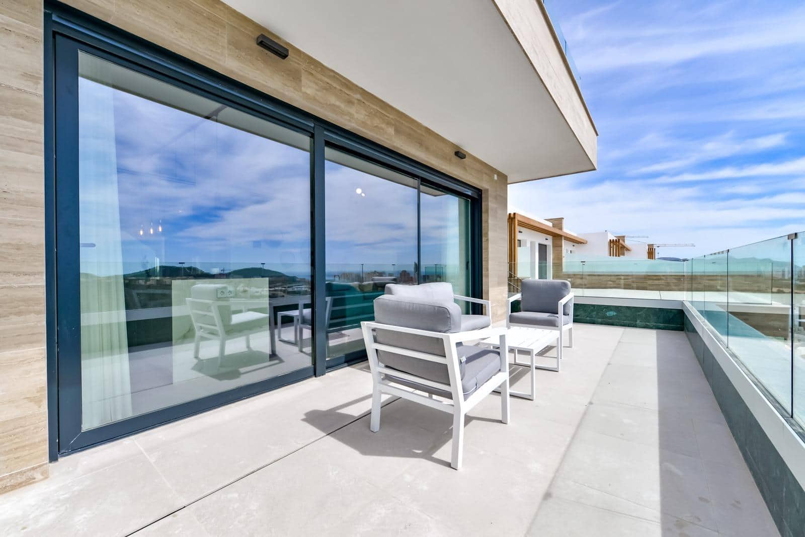 2 bedroom Penthouse for sale in Finestrat with pool garage - € 580,000 (Ref: 7973287)
