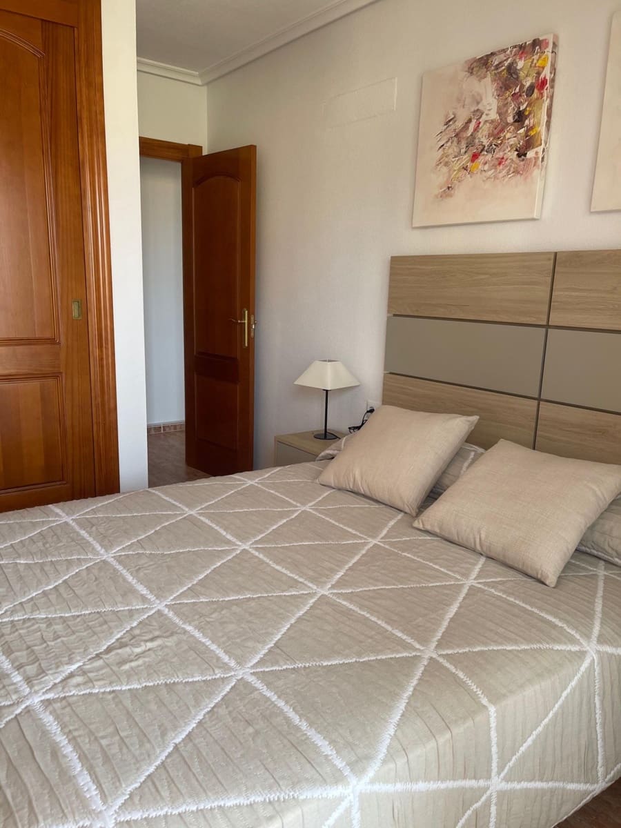 2 makuuhuone Huoneisto myytävänä paikassa La Manga del Mar Menor mukana uima-altaan 
autotalli - 213 259 € (Ref: 8014044)