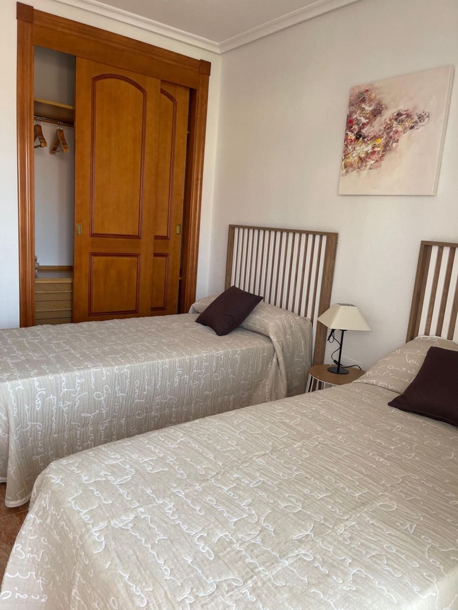 2 makuuhuone Huoneisto myytävänä paikassa La Manga del Mar Menor mukana uima-altaan 
autotalli - 213 259 € (Ref: 8014044)