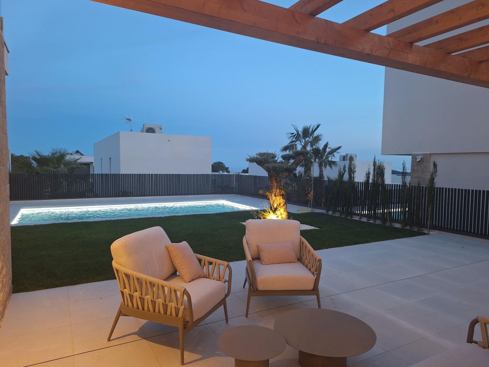 3 soveværelse Villa til salg i Finestrat med swimmingpool garage - € 1.195.000 (Ref: 8038291)