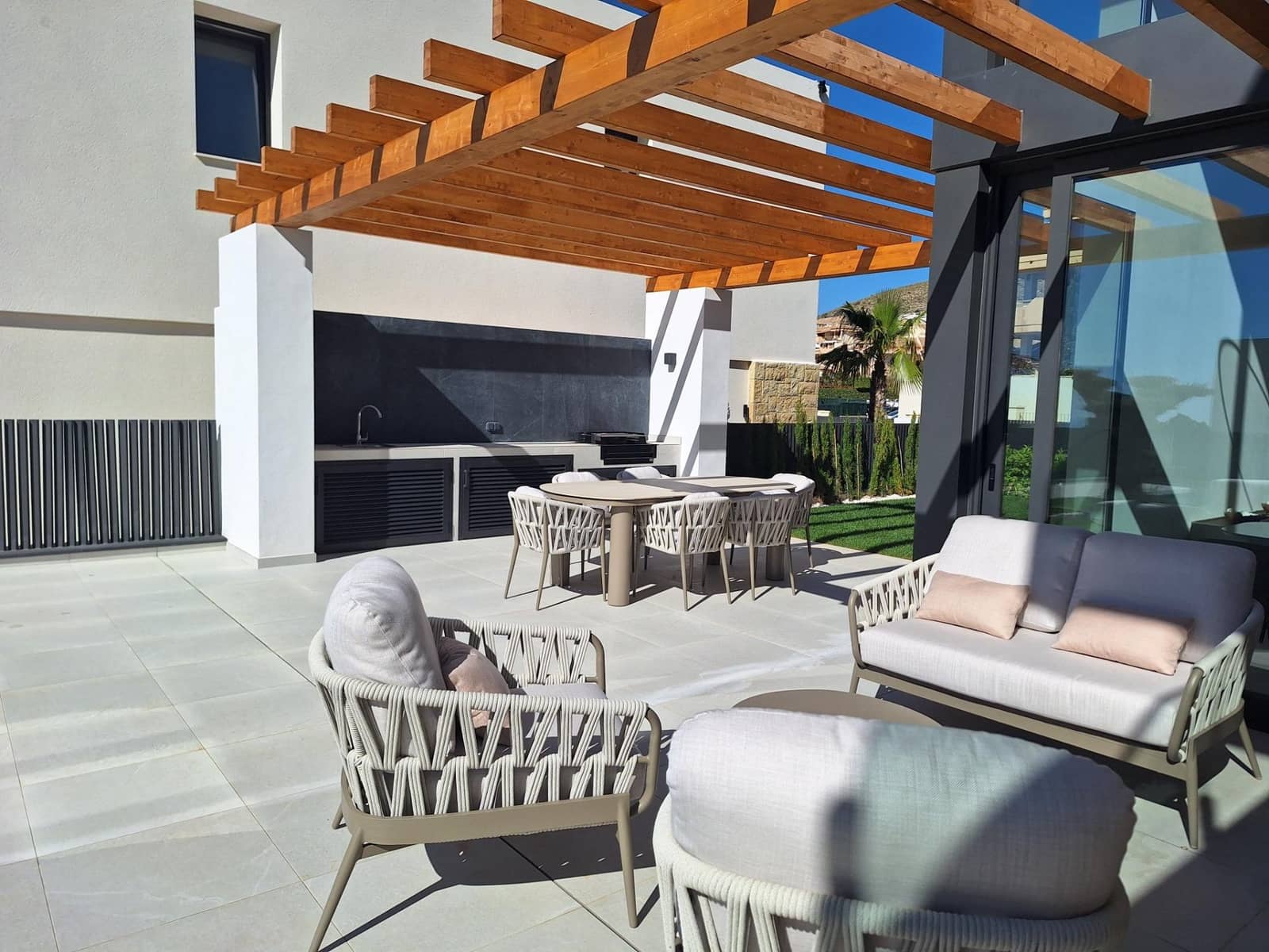 3 soveværelse Villa til salg i Finestrat med swimmingpool garage - € 1.195.000 (Ref: 8038291)