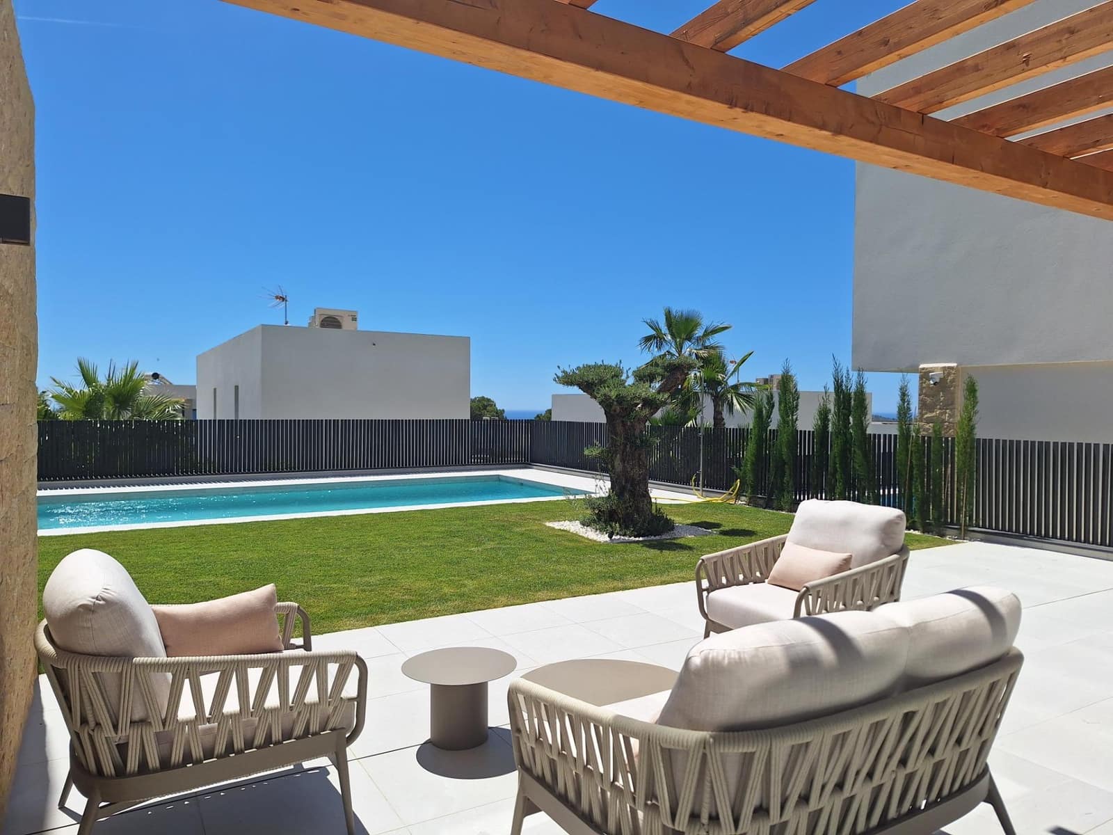 3 soveværelse Villa til salg i Finestrat med swimmingpool garage - € 1.195.000 (Ref: 8038291)