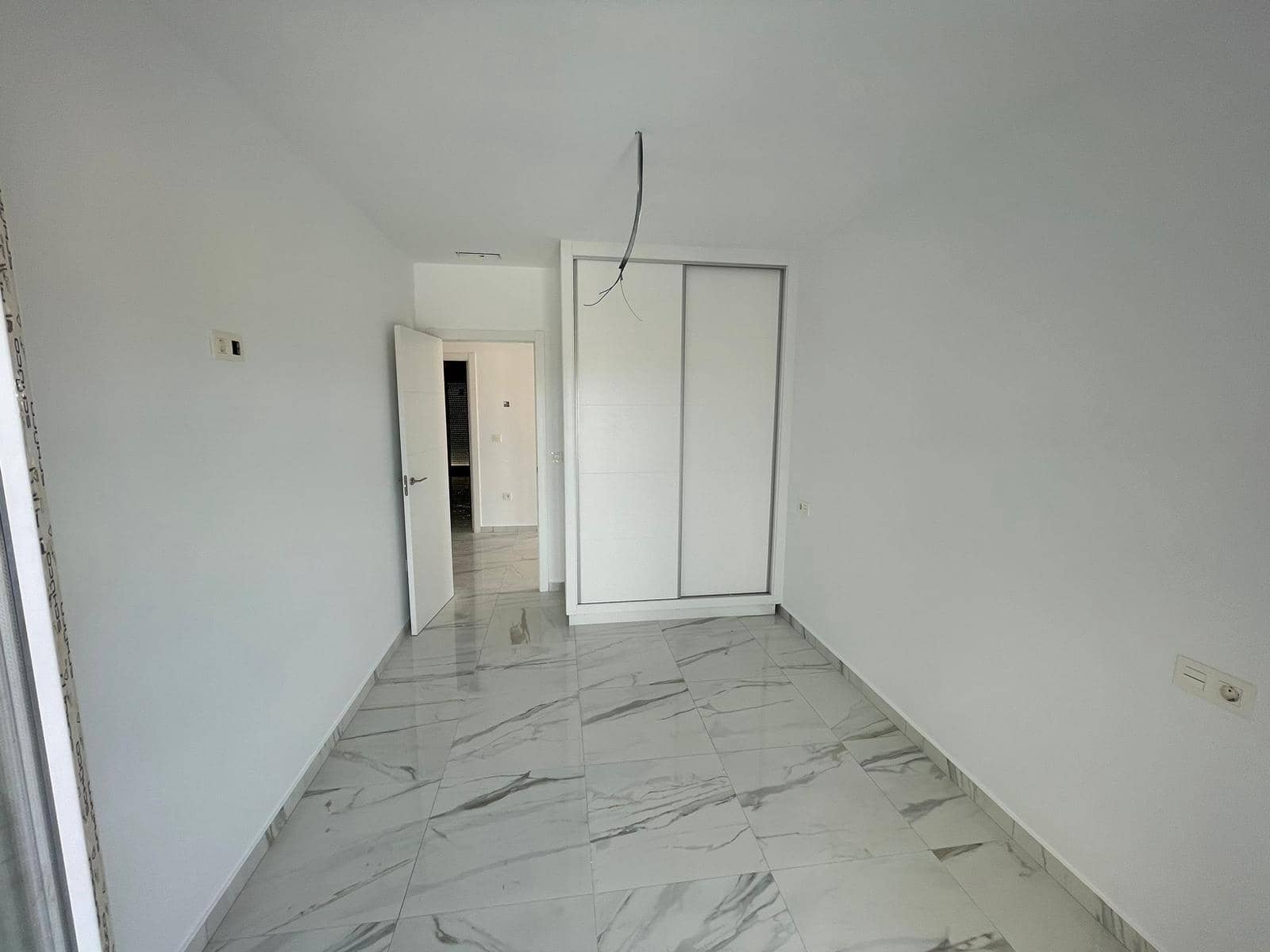 6 Zimmer Villa zu verkaufen in Pinoso mit Pool Garage - 545.000 € (Ref: 8152350)